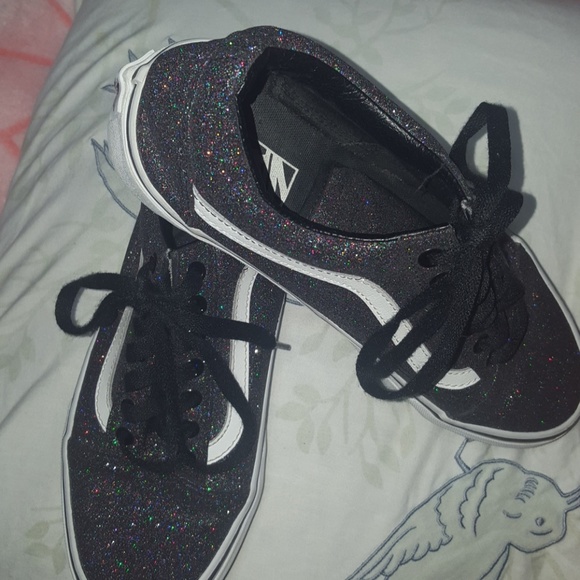 Shoes - Van's Shoes